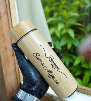 Mug en bois naturel personnalisable